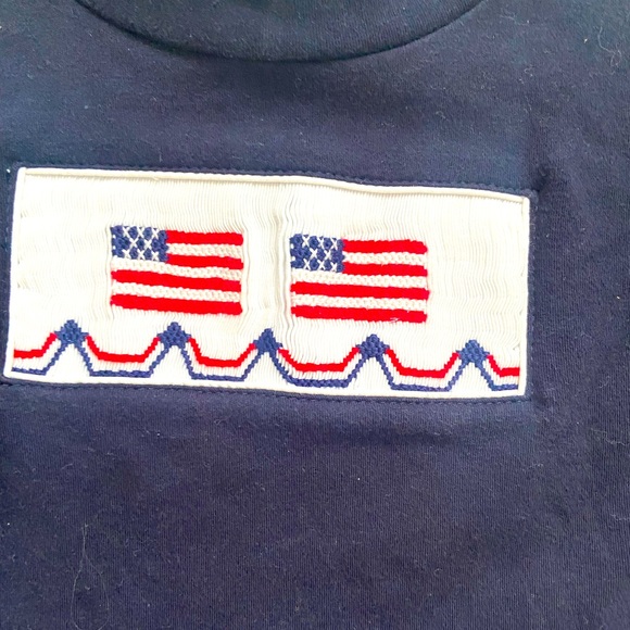 3T Southern Smocked Company Patriotic Shorts Set - Picture 2 of 3